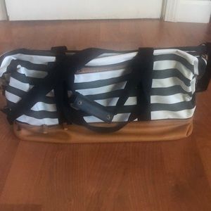 Travel duffel bag